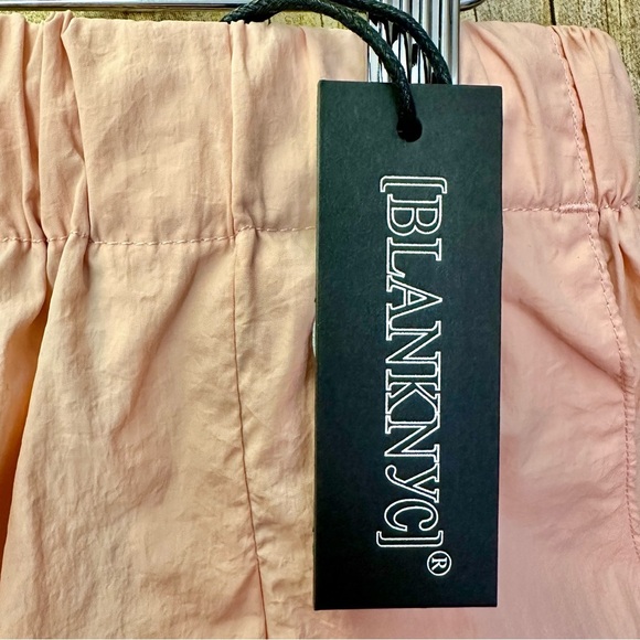NWT Blank NYC Primrose Parachute Pants Light Peach Wide Leg Cargo Drawstring - Picture 5 of 11